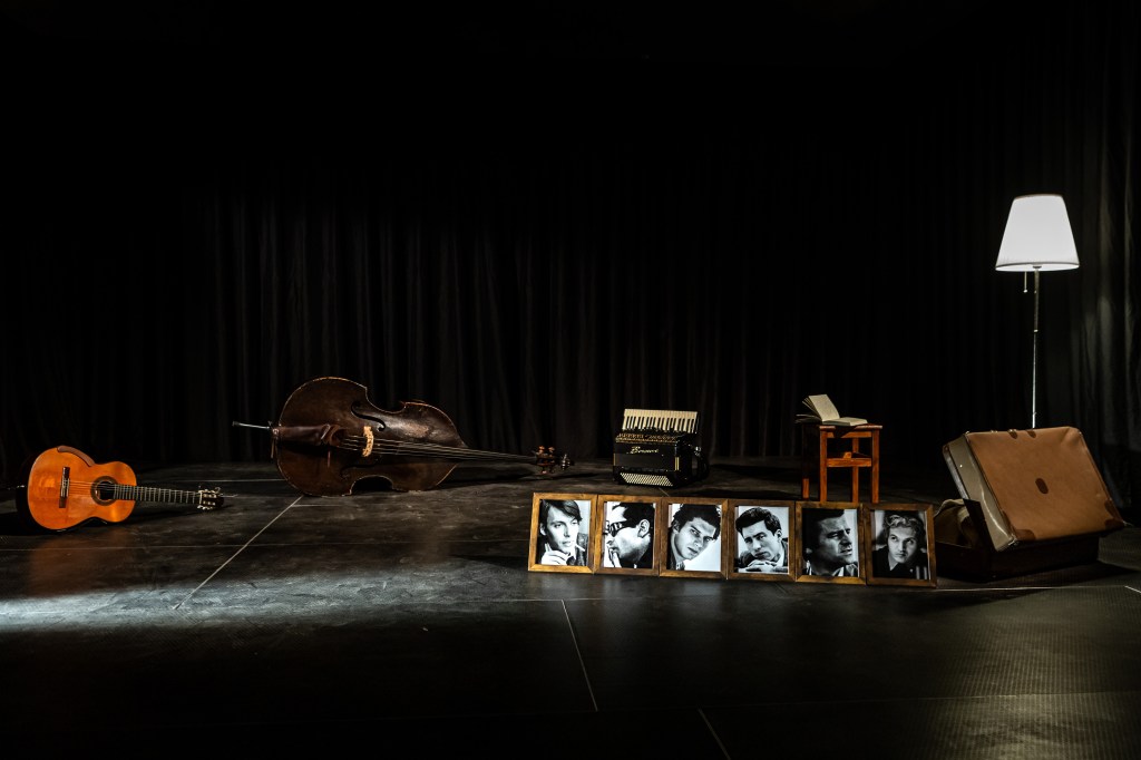 "Io che amo solo te. Le voci di Genova." Corigliano (Le), mag21, foto di Francesco Sciolti