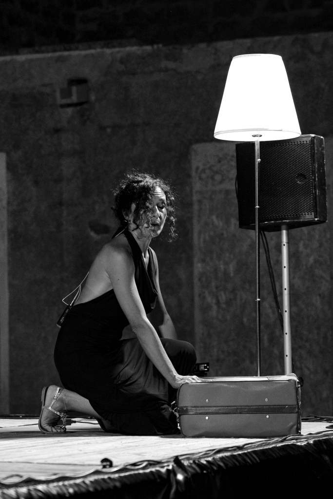 "Io che amo solo te. Le voci di Genova." Collepasso (Le), 6ago22, foto di Sergio Limongelli